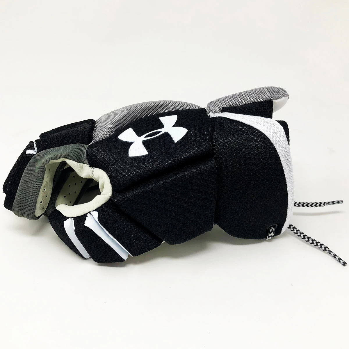 Under Armour Strategy 2 Lacrosse Gloves - Image 3